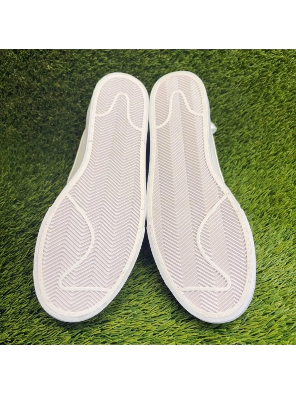 Nike Blazer Low Platform Womens Size 11.5 White Athletic Leather Shoes Sneakers